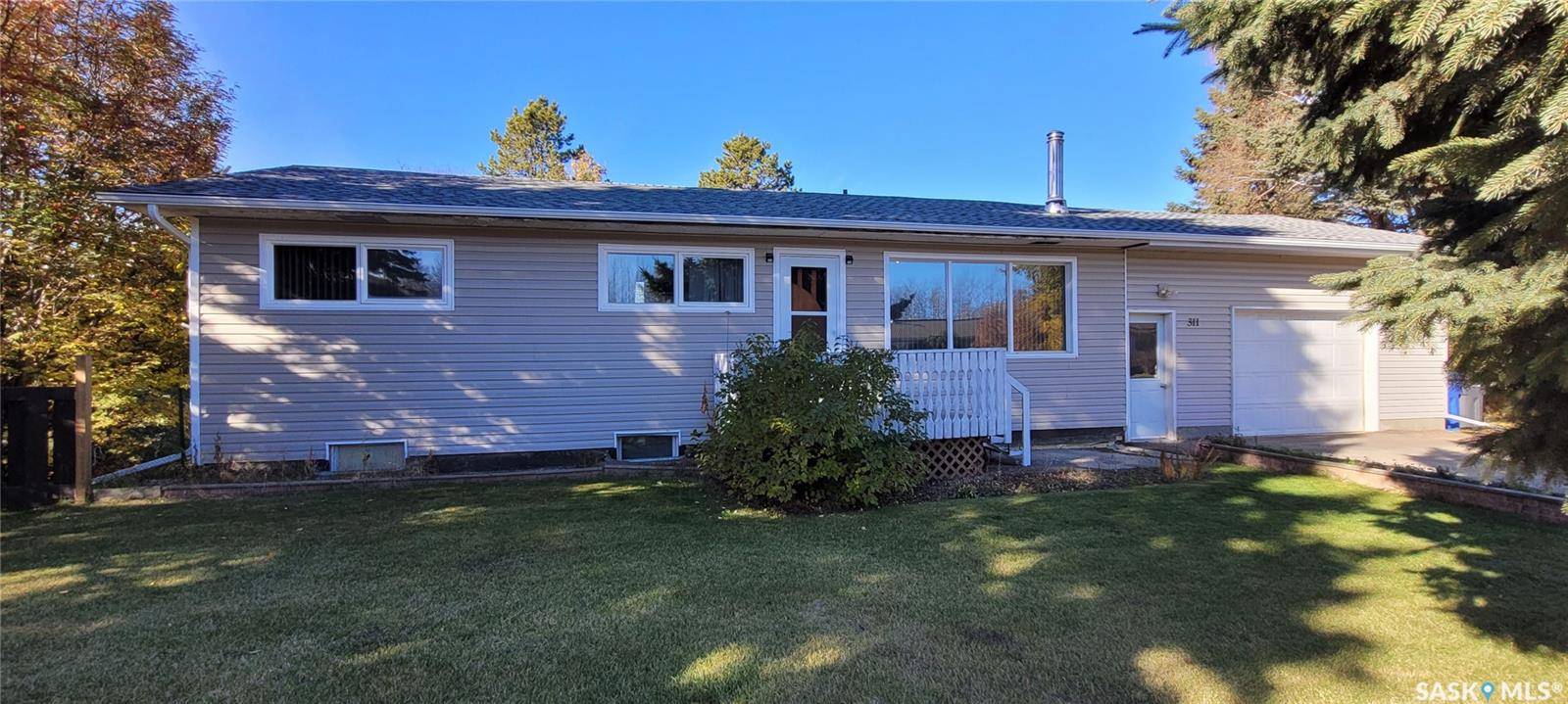 Loon Lake, SK S0M 1L0,311 5th AVENUE