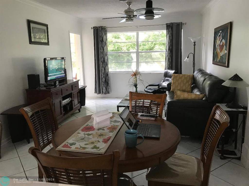 Lauderdale Lakes, FL 33319,5003 NW 35th St  #508