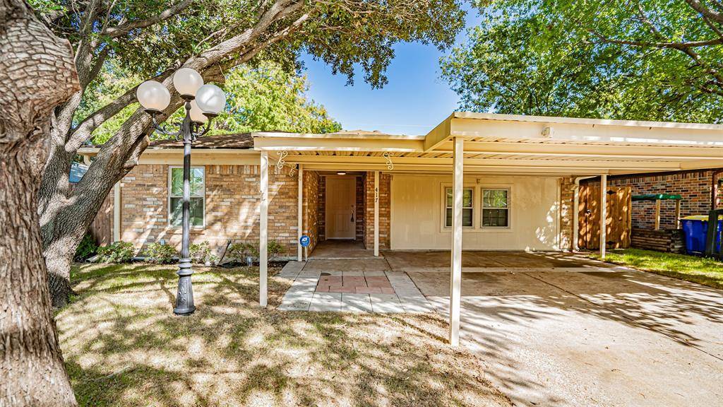 White Settlement, TX 76108,417 Allencrest Drive