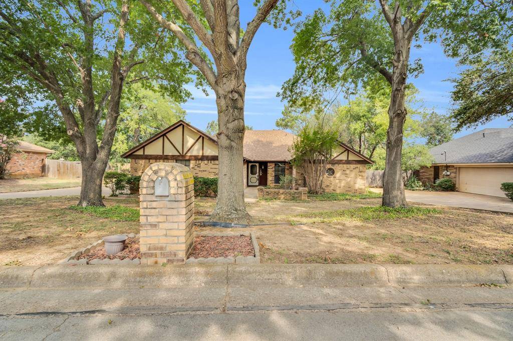 Burleson, TX 76028,109 Timber Ridge Drive