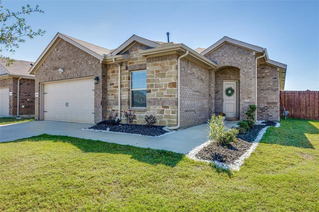 Fort Worth, TX 76179,8500 Sandy Park Drive