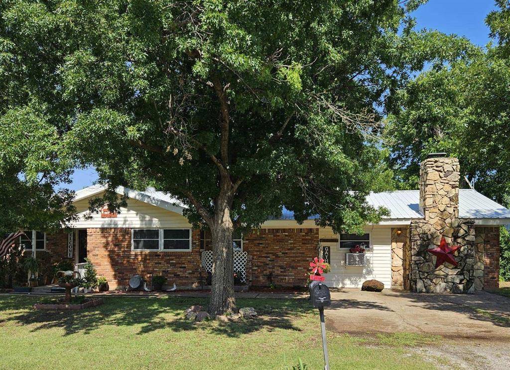 Quanah, TX 79252,1500 Mercer Street