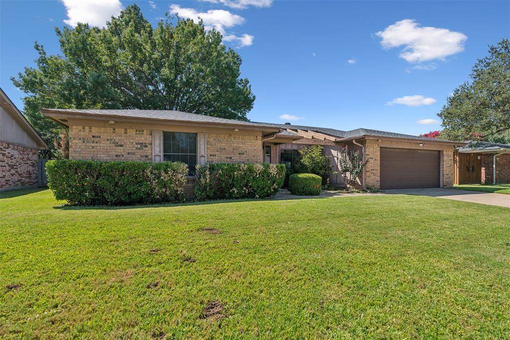 Hurst, TX 76054,733 Spring Valley Drive