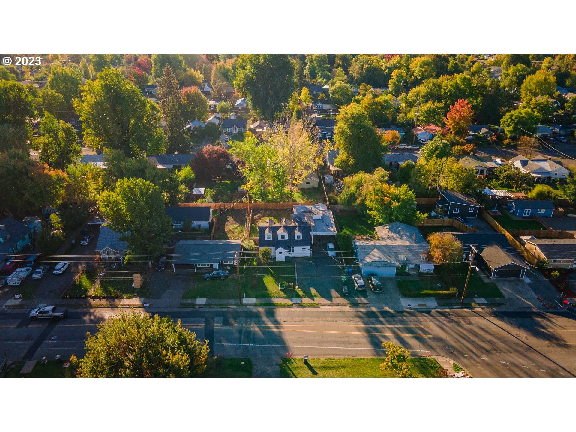 Eugene, OR 97405,1920 CHAMBERS ST