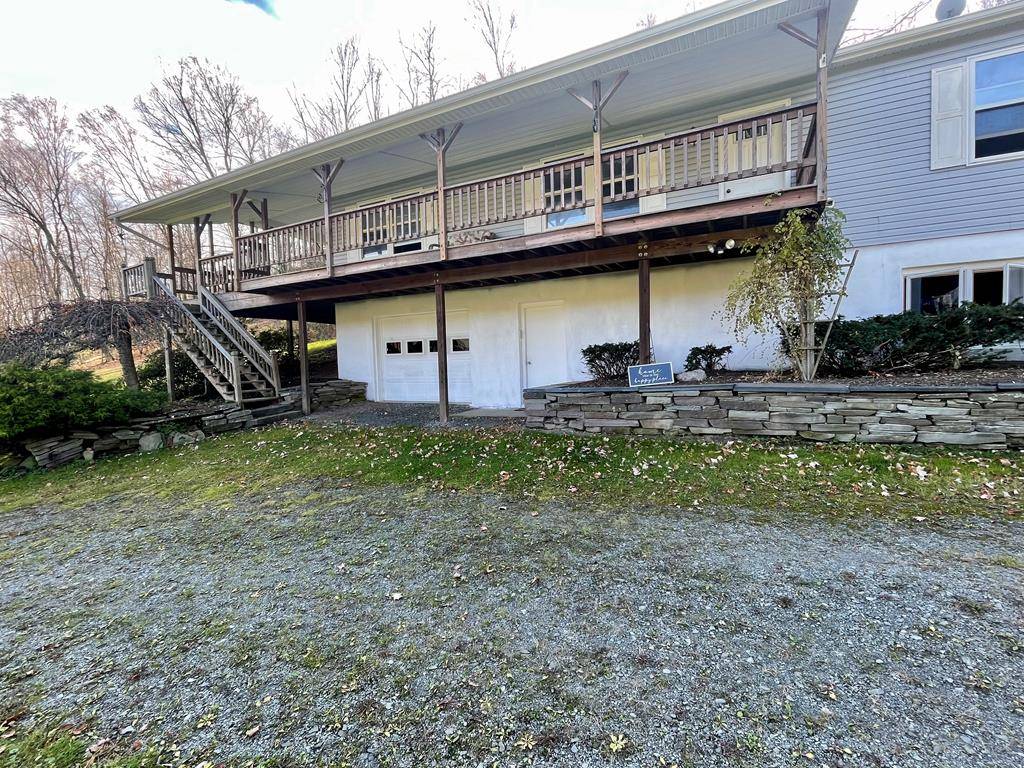 Mainesburg, PA 16932,370 Robbins Rd