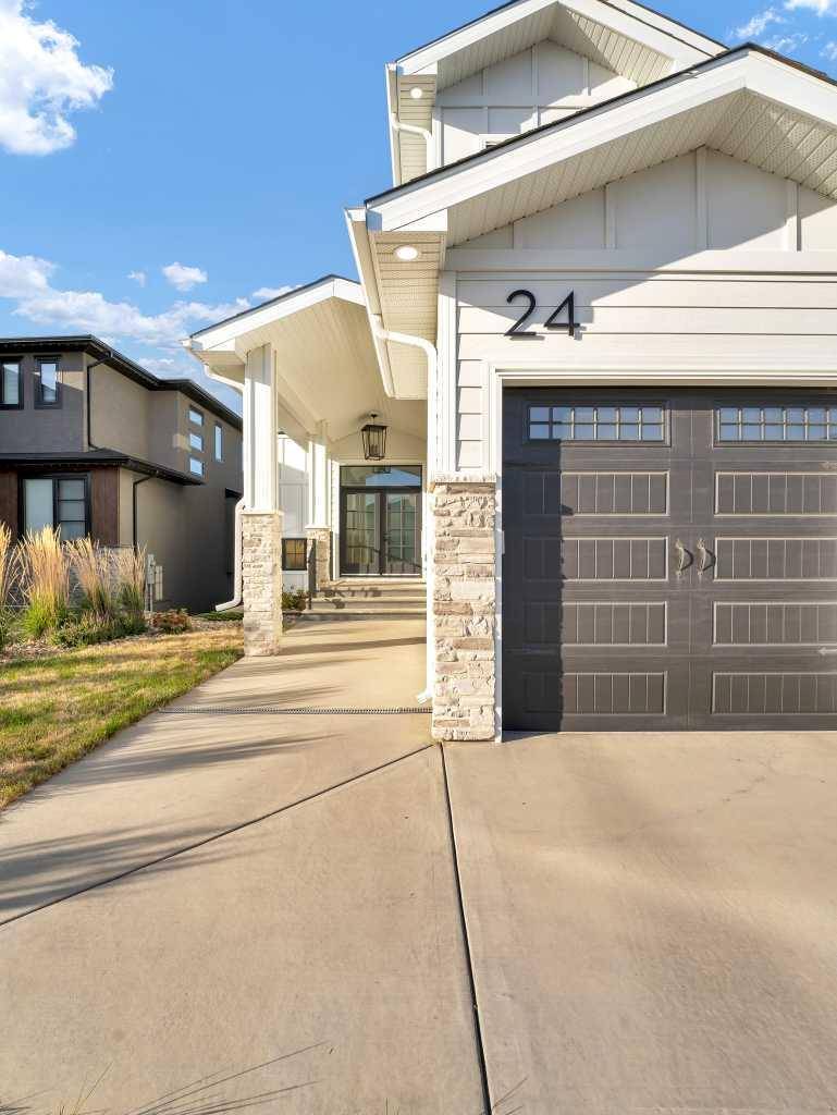 Medicine Hat, AB T1B0T3,24 Coulee Ridge DR SW