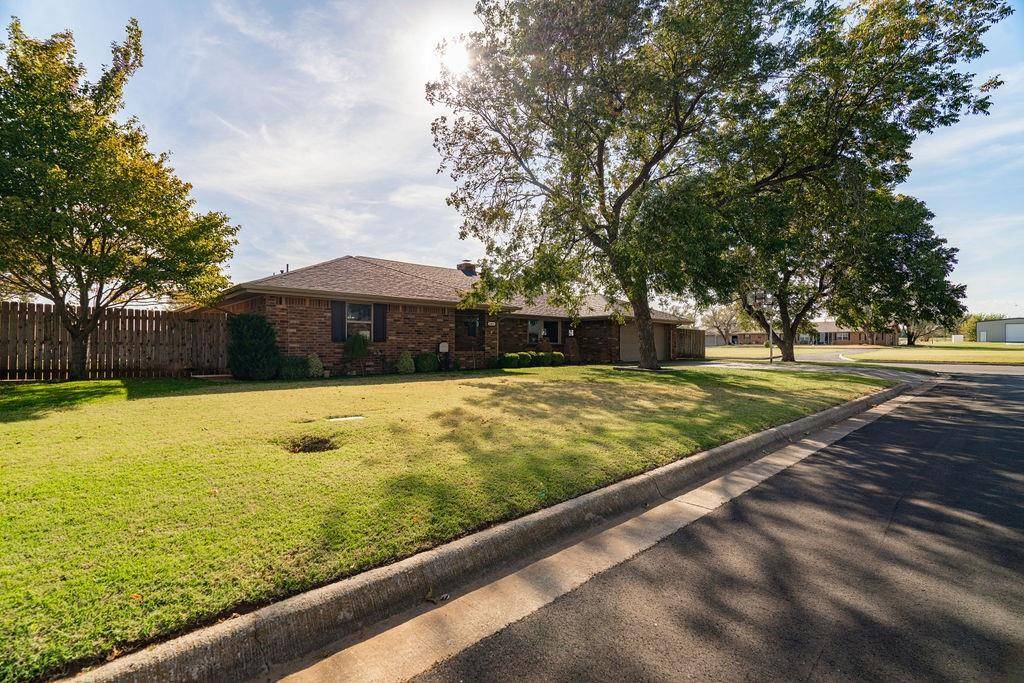 Weatherford, OK 73096,2000 Peach Avenue