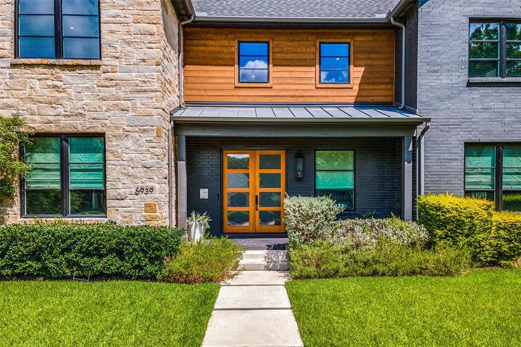 Dallas, TX 75214,6939 Santa Maria Lane