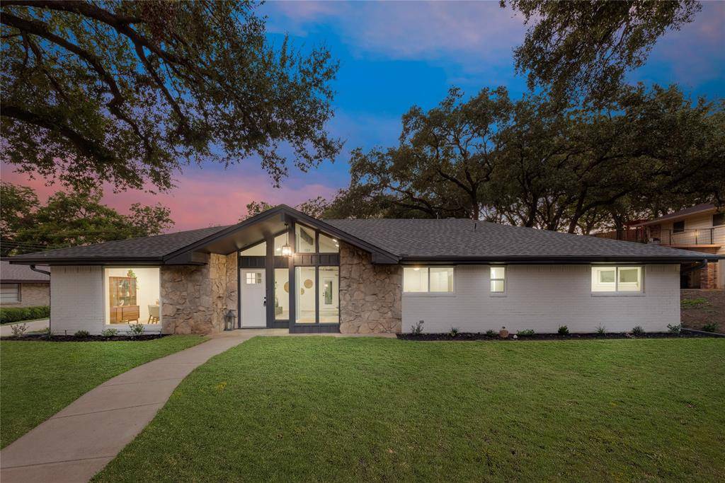 Euless, TX 76040,1202 Springwood Court