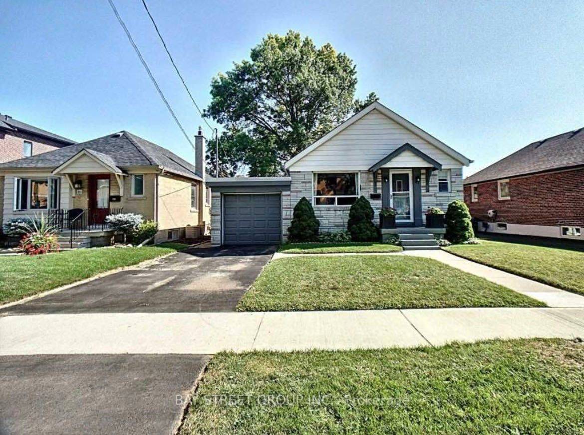 Toronto W07, ON M8Z 2G3,85 Yorkview DR #BSMT