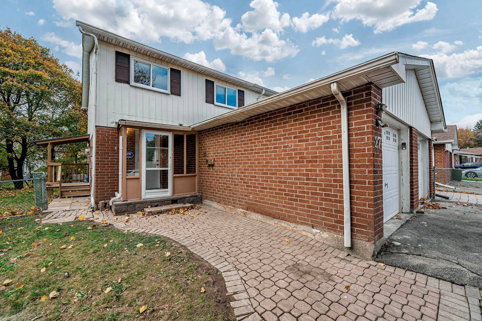 Toronto E11, ON M1B 1N8,27 Burkwood CRES