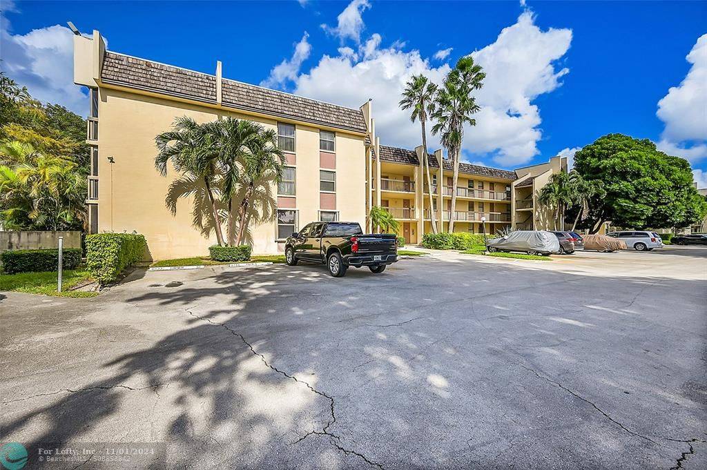 Coral Springs, FL 33065,8433 Forest Hills Dr  #104