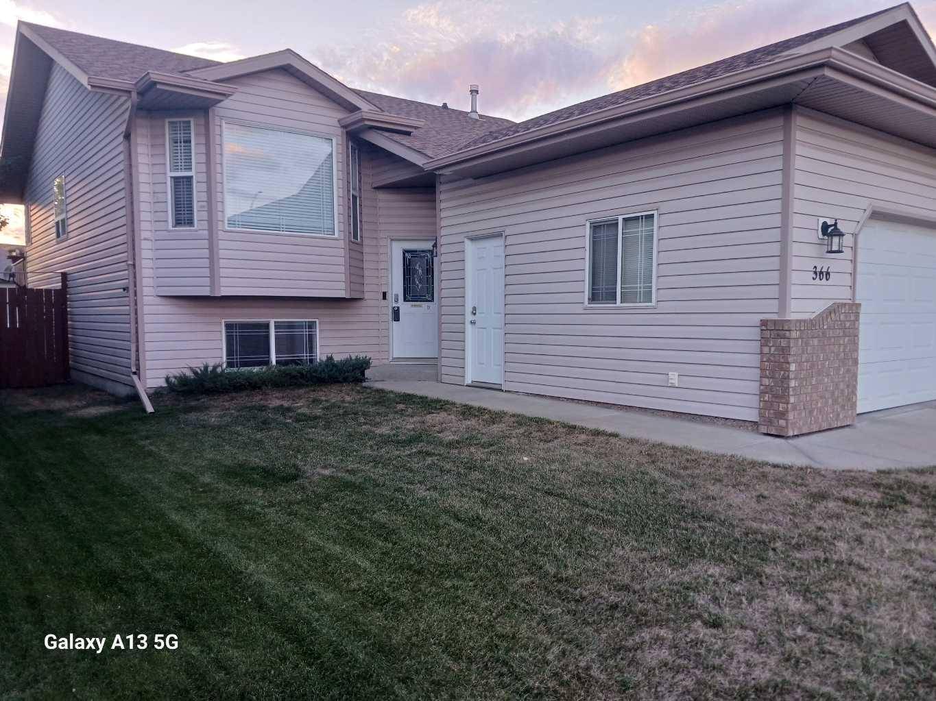 Red Deer, AB T4N 3N5,366 Duston ST