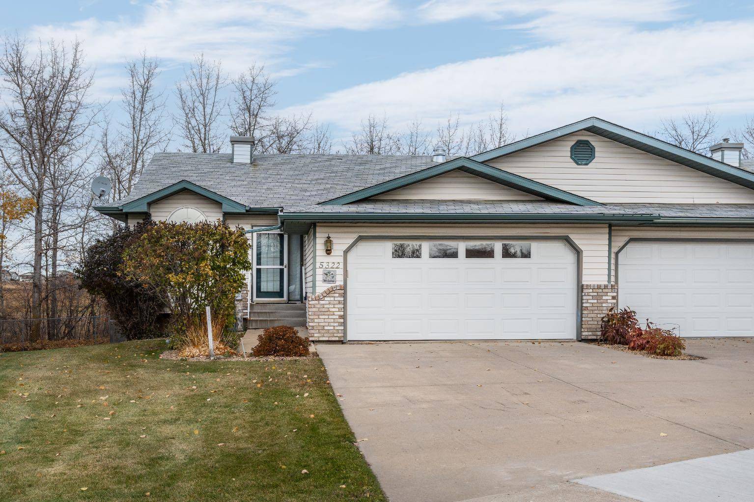 Camrose, AB T4V 4M9,5322 58 Street Close