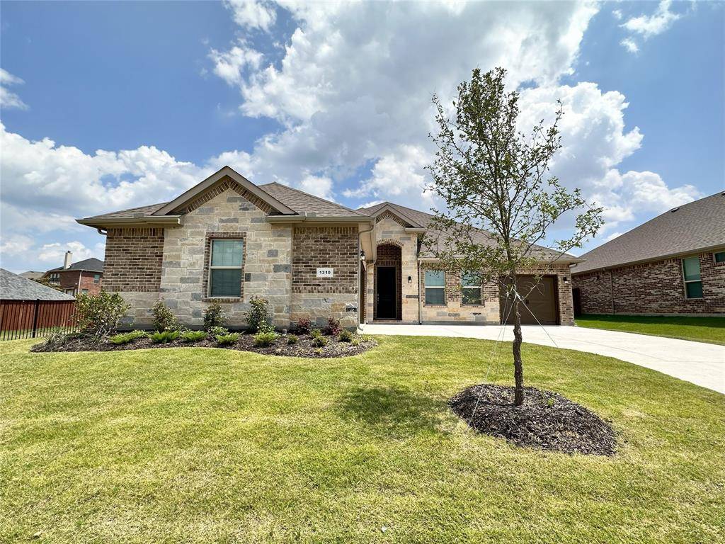 Arlington, TX 76002,1310 Axis Deer Road