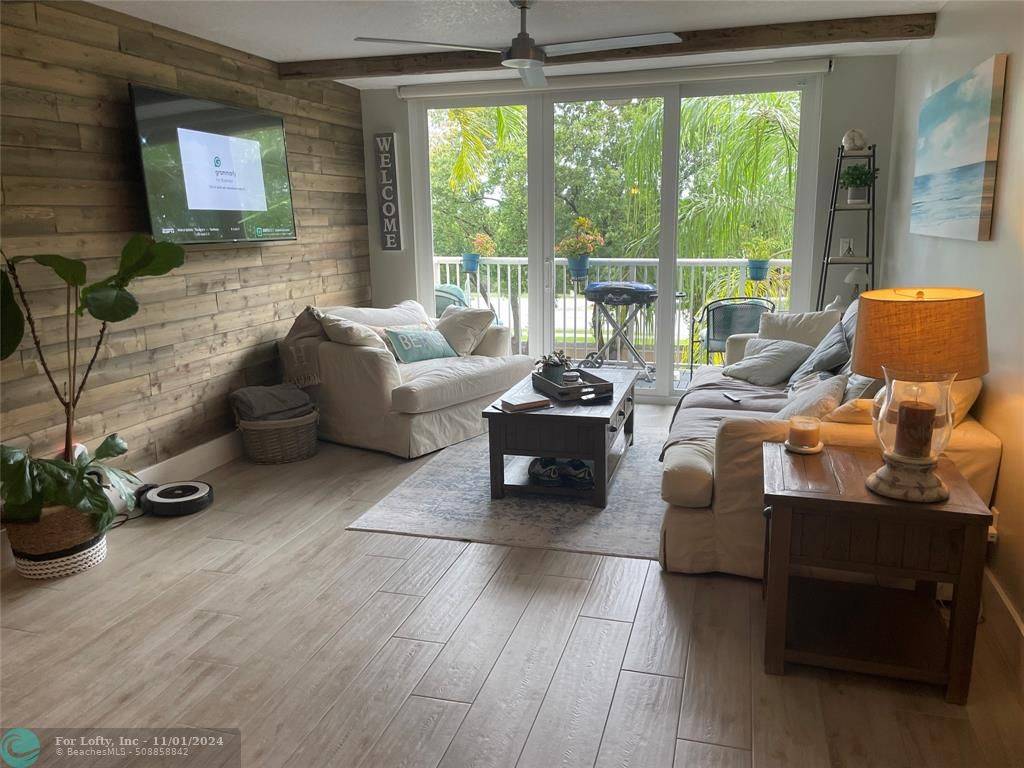 Dania Beach, FL 33004,509 E Sheridan St  #304