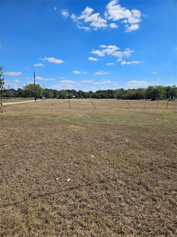 Bonham, TX 75418,706 County Road 2505