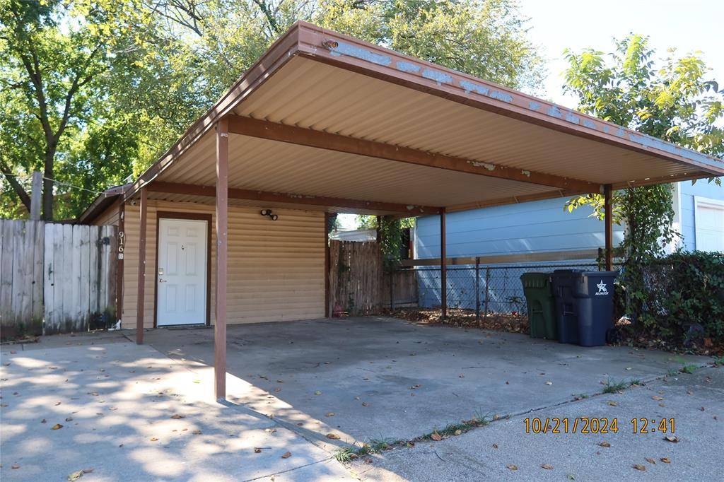 Arlington, TX 76012,916 W Sanford Street