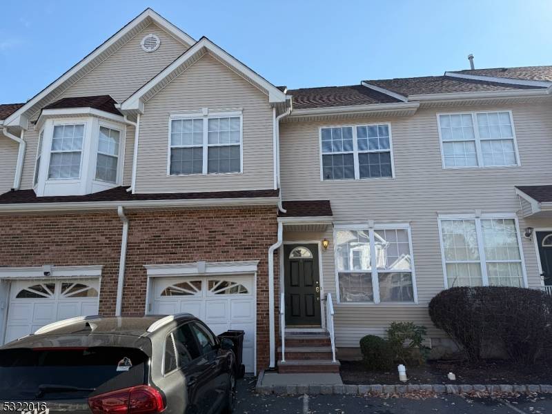 Franklin Twp., NJ 08873,4 Saddle Ct