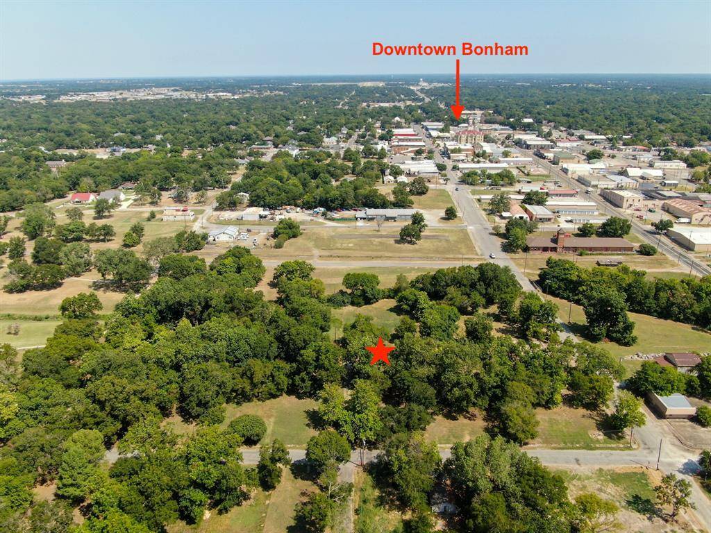 Bonham, TX 75418,520 Reich Street