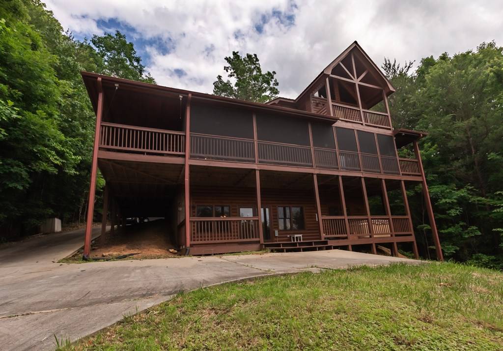 Mineral Bluff, GA 30559,433 Spruce Circle