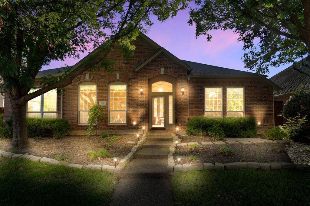 Coppell, TX 75019,937 Gibbs Crossing