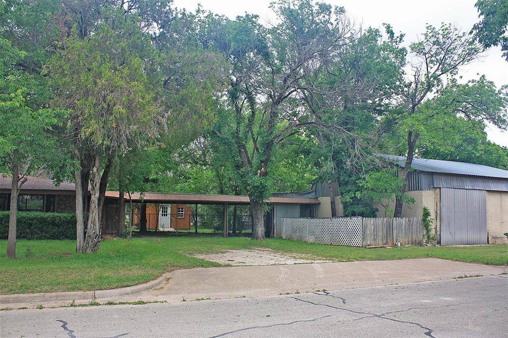 Glen Rose, TX 76043,305 Bryan Street