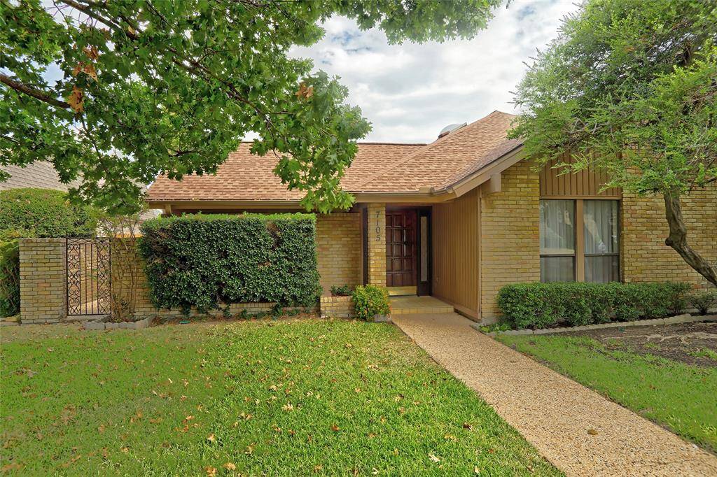 Dallas, TX 75248,7105 Casablanca Court