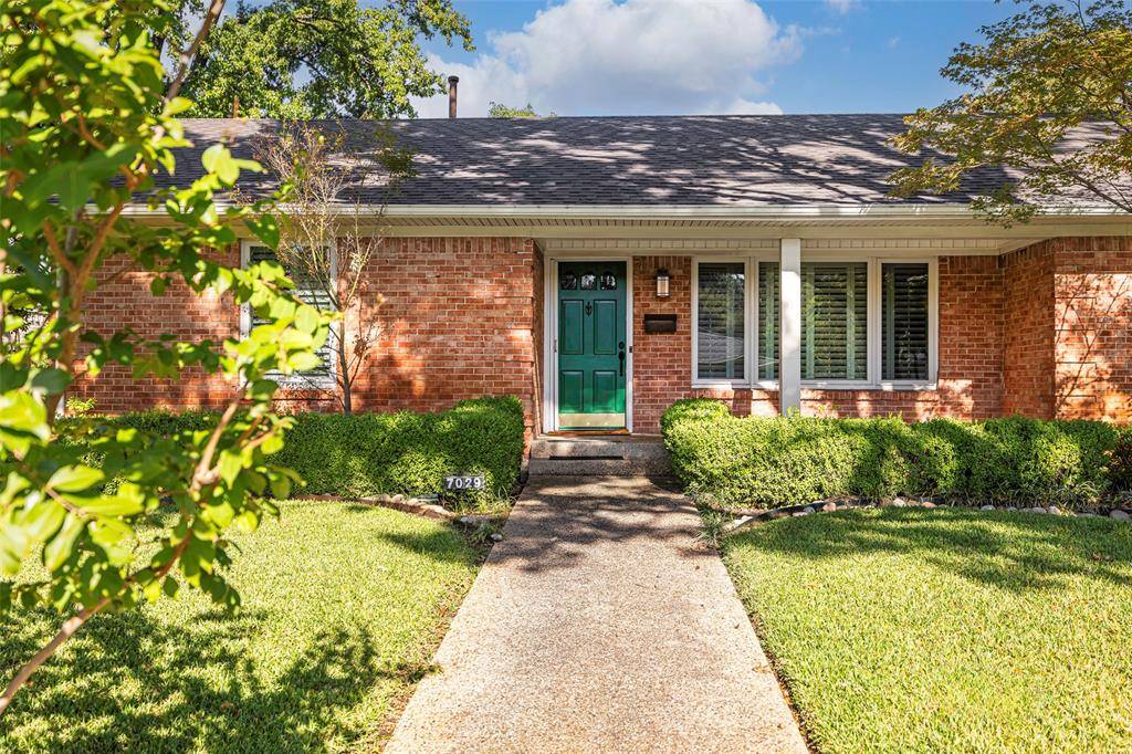 Dallas, TX 75231,7029 Whitehill Street