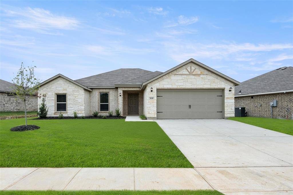 Burleson, TX 76028,2628 Streamside Drive