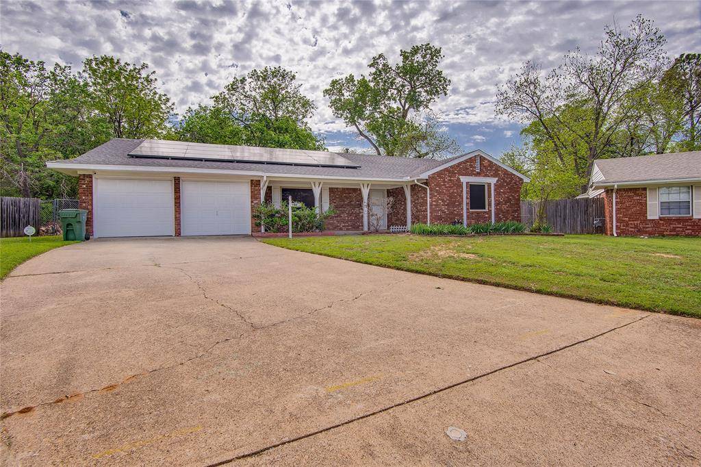 Arlington, TX 76013,907 Pontiac Court