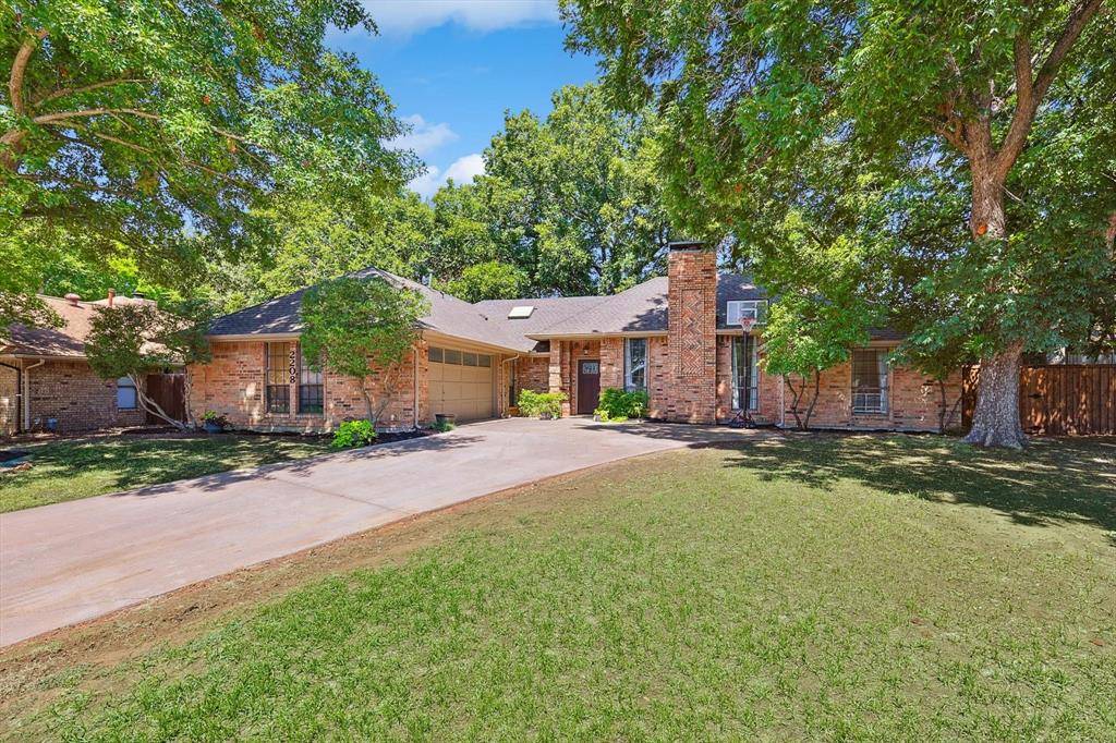 Flower Mound, TX 75028,2208 Timberglen Drive