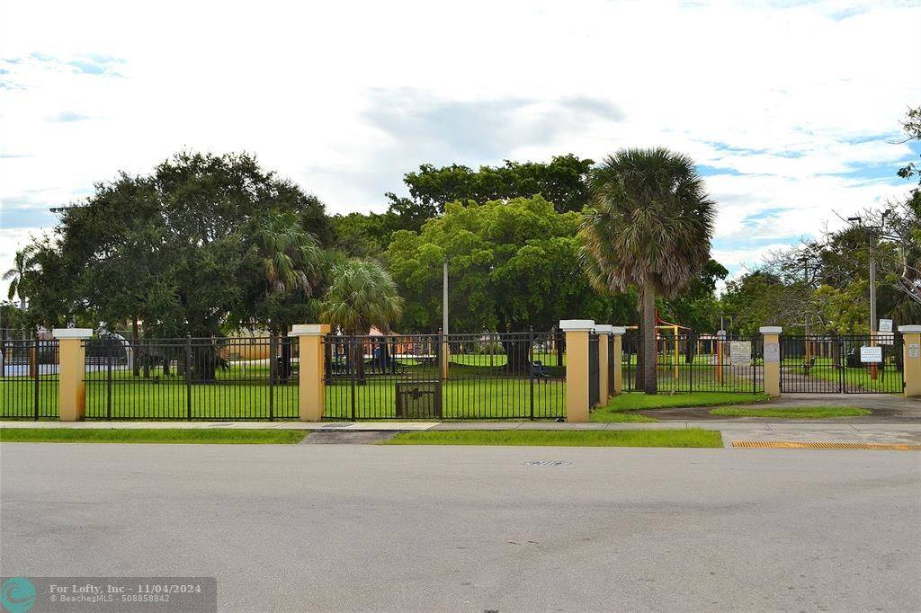 Fort Lauderdale, FL 33311,2791 NW 11th Ct