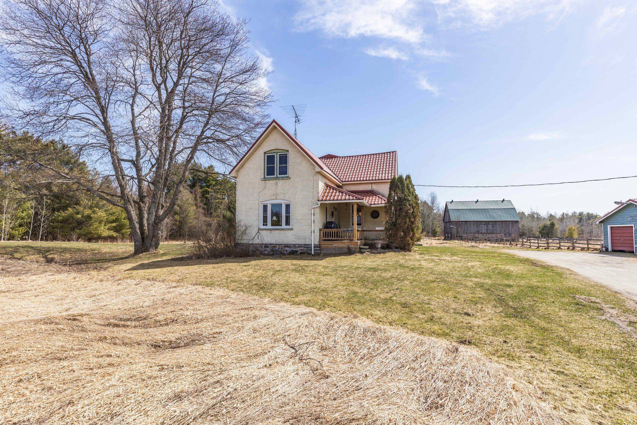 Gravenhurst, ON P1P 0H1,1061 Taverner RD