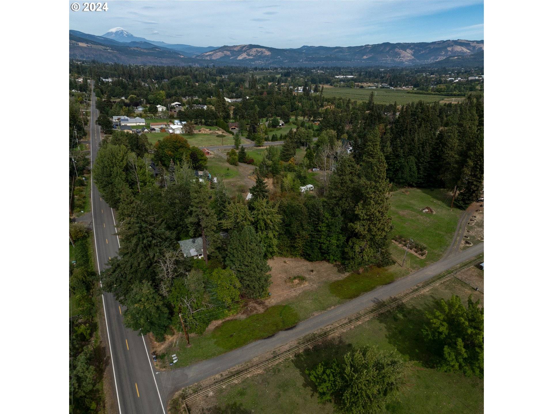 Hood River, OR 97031,1775 MARKHAM RD