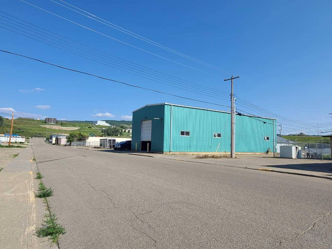 Peace River, AB T8S 1S5,9503-9519 90 AVE