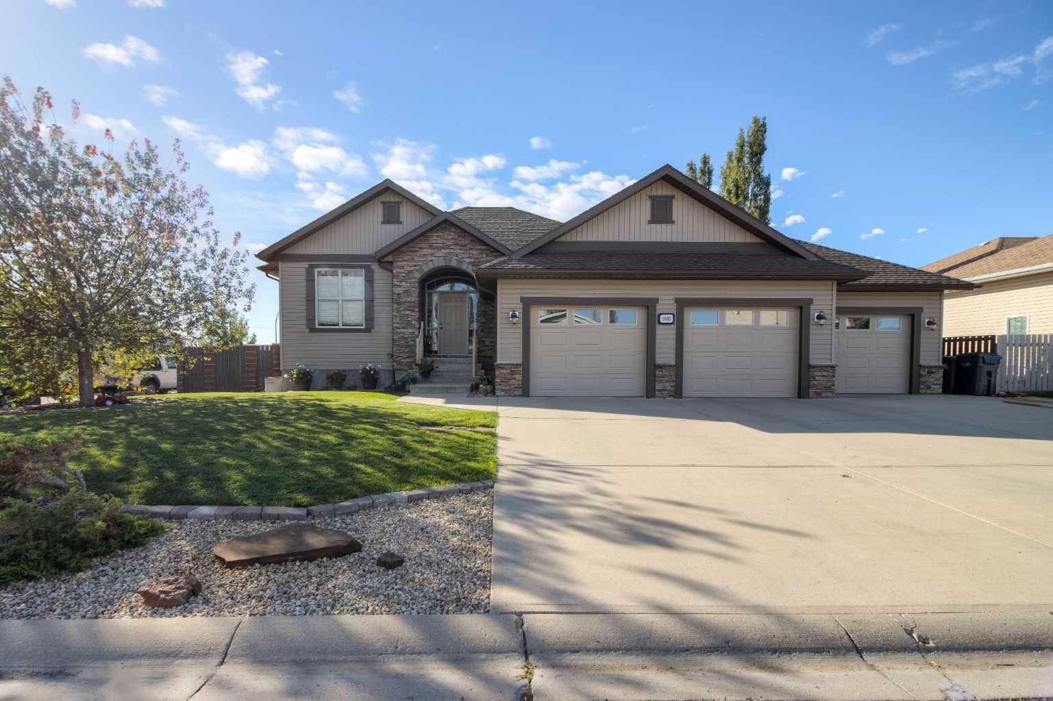 Coaldale, AB T1M 1N5,1005 24 AVE