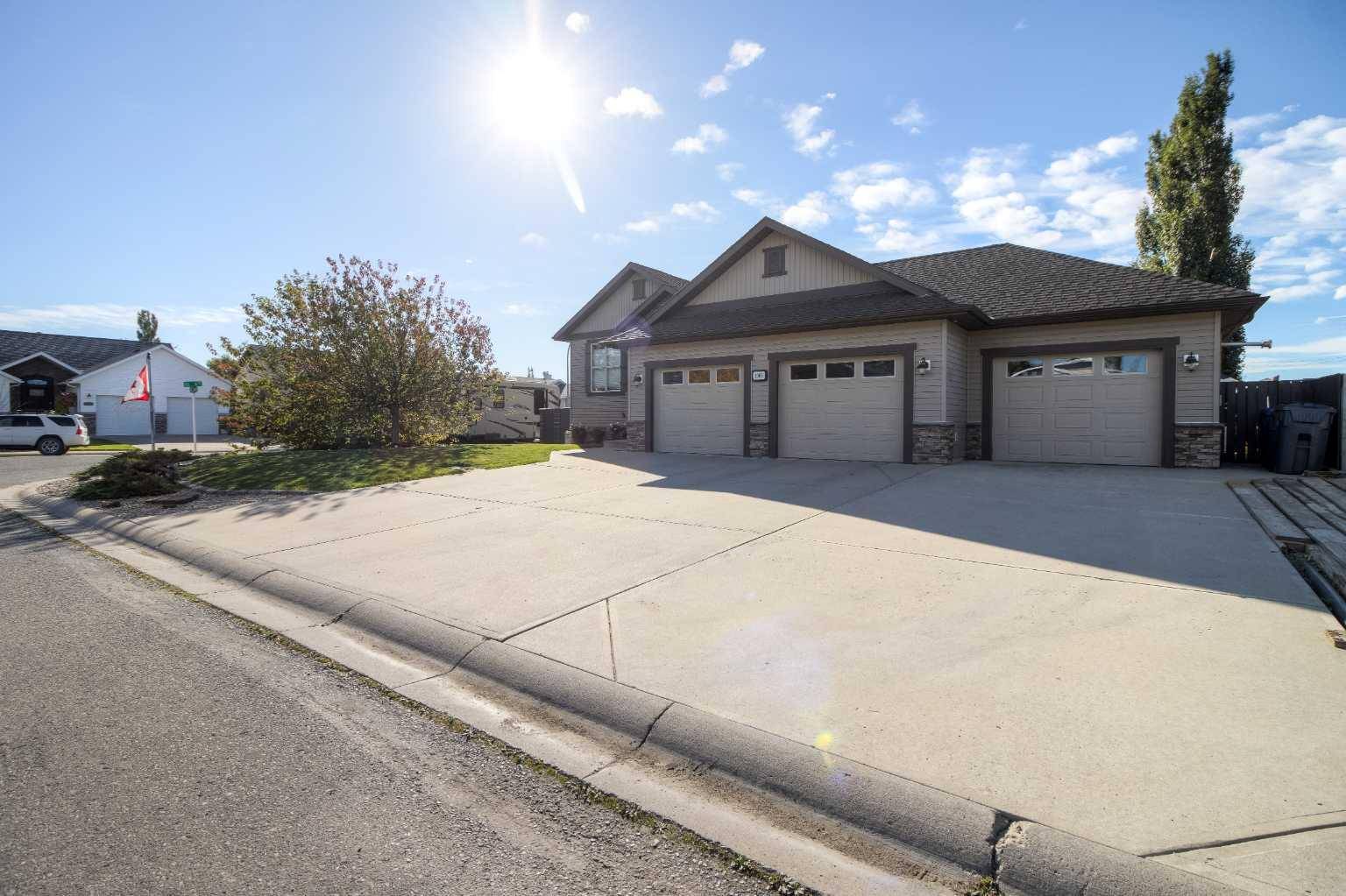 Coaldale, AB T1M 1N5,1005 24 AVE