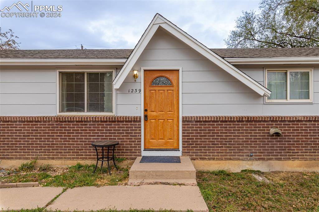 Colorado Springs, CO 80906,1239 Burnham ST