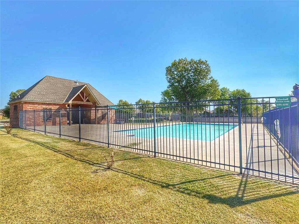 Yukon, OK 73099,13805 Pennyworth Drive