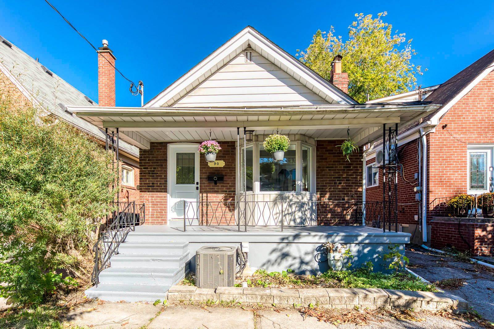 Toronto C14, ON M2N 2V2,90 Avondale AVE