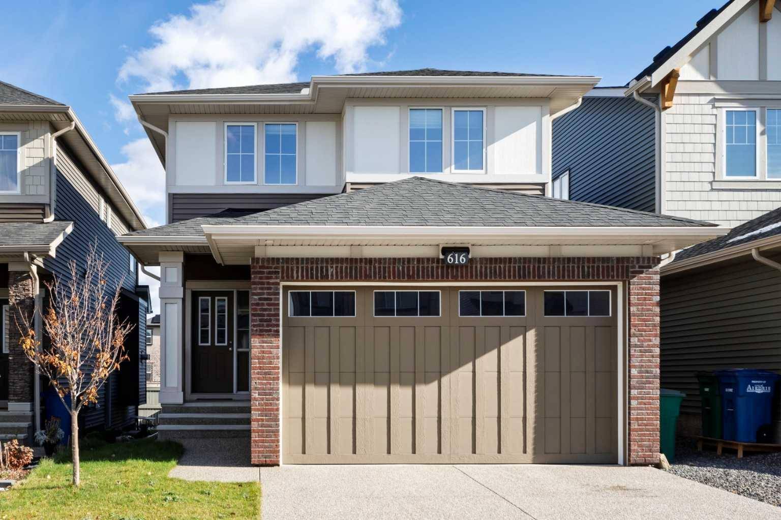 Airdrie, AB T4B 5G1,616 Reynolds CRES SW