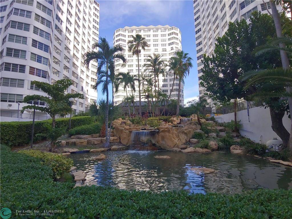 Miami, FL 33131,905 BRICKELL BAY DR  #1924