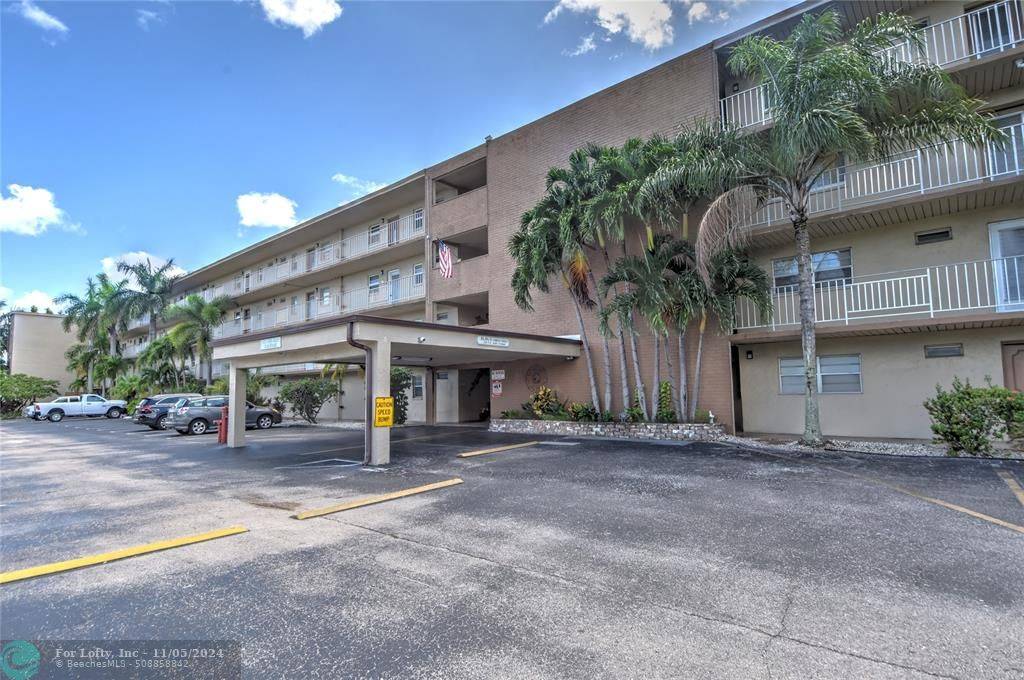 Boynton Beach, FL 33435,330 NE 26th Ave  #208