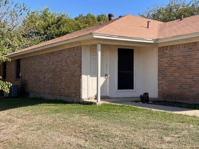 Saginaw, TX 76179,825 White Rock Street