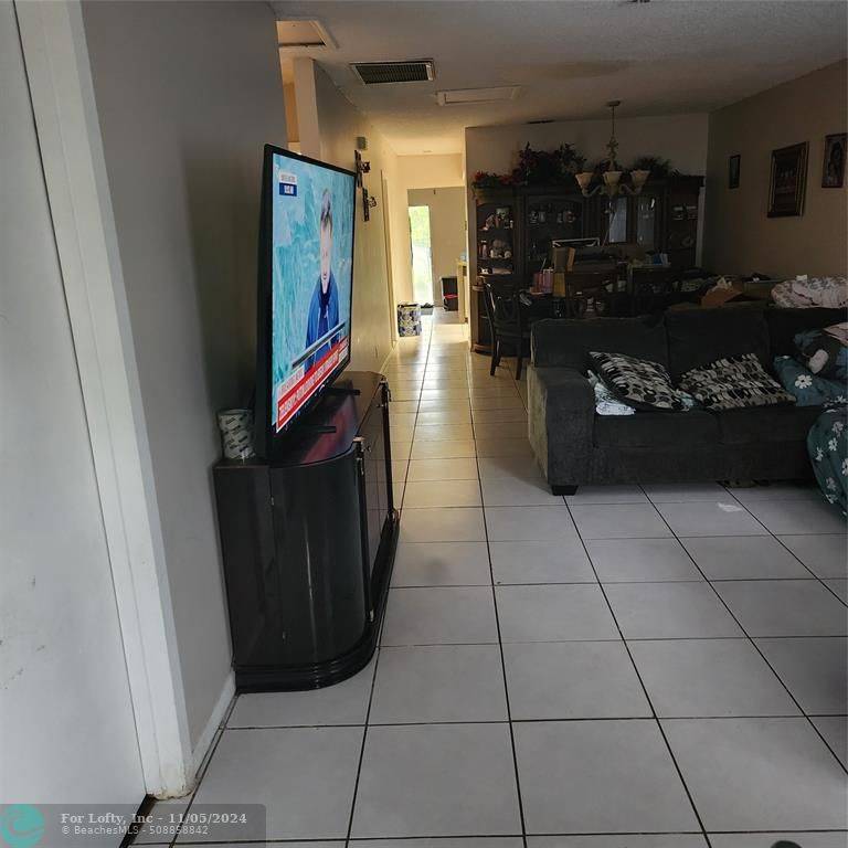 Coral Springs, FL 33065,10901-A NW 41st Dr