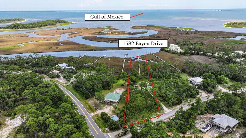 Carrabelle, FL 32322,1582 Bayou Dr