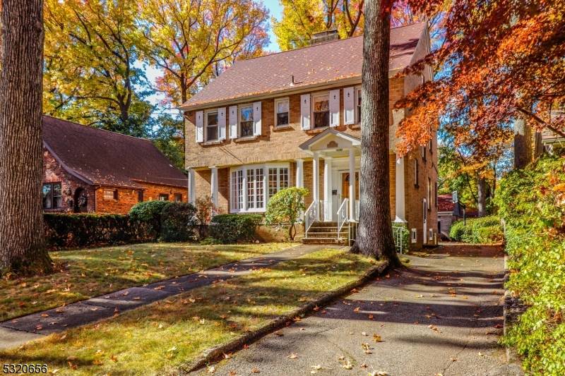 Metuchen Boro, NJ 08840,11 Cliffwood Pl