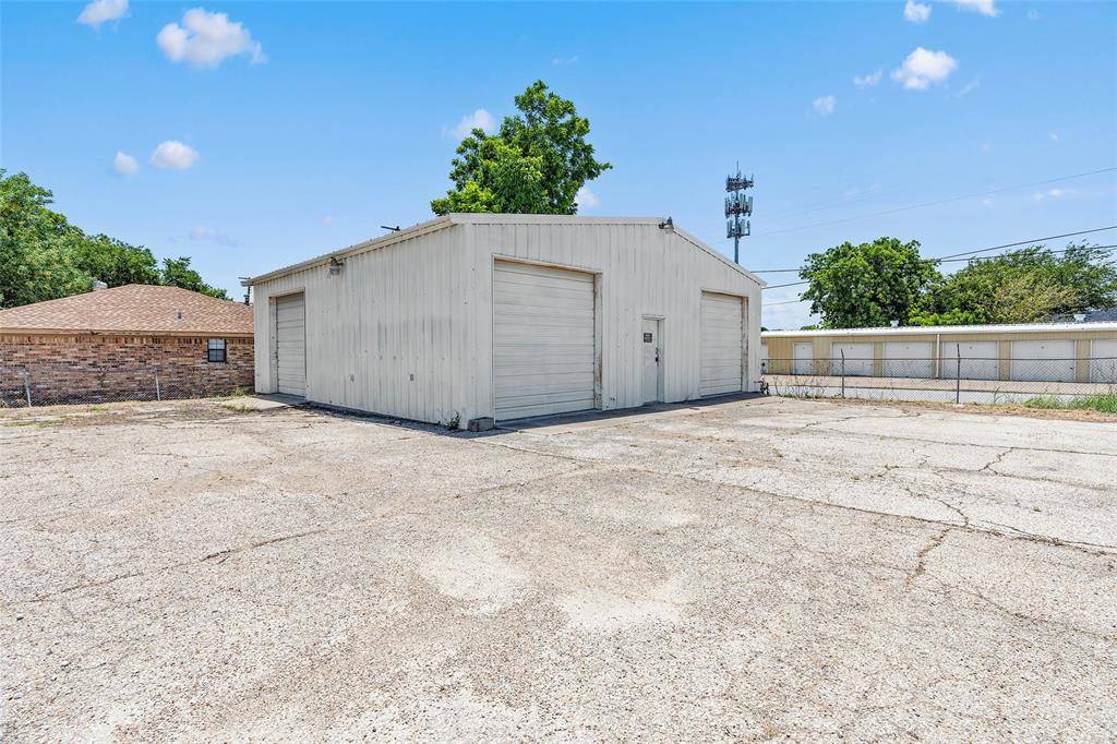 Hillsboro, TX 76645,105 - W WALNUT