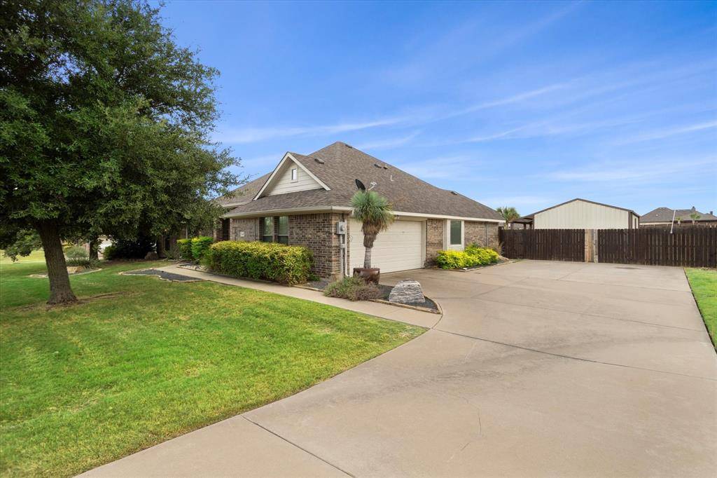 Waxahachie, TX 75167,124 Devonshire Drive